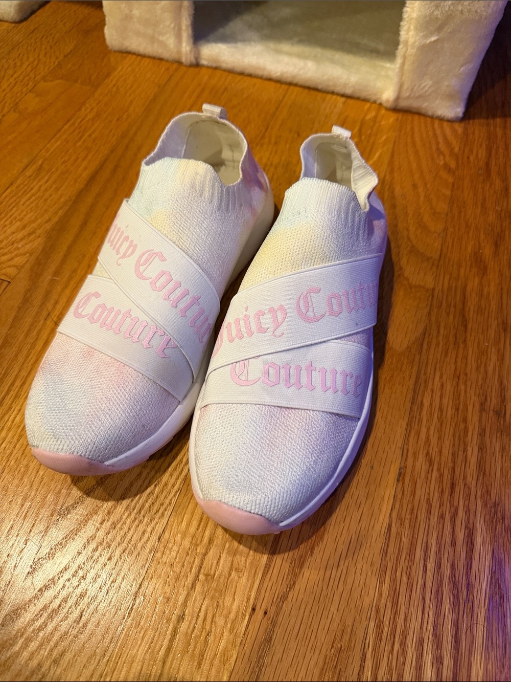 Juicy Couture White Sneakers with Pink Logo Straps